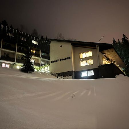 Hotel Horni Pramen Špindlerŭv Mlýn Екстериор снимка