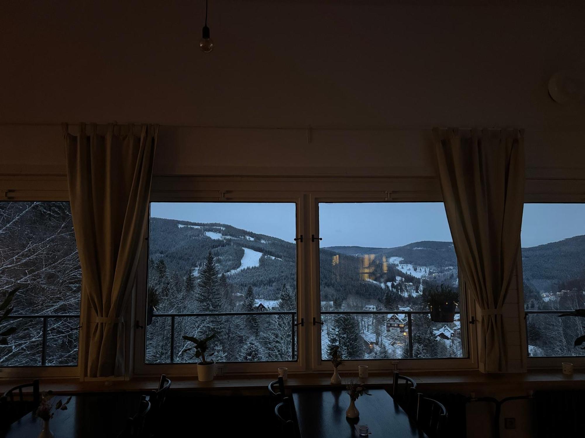 Hotel Horni Pramen Špindlerŭv Mlýn Екстериор снимка