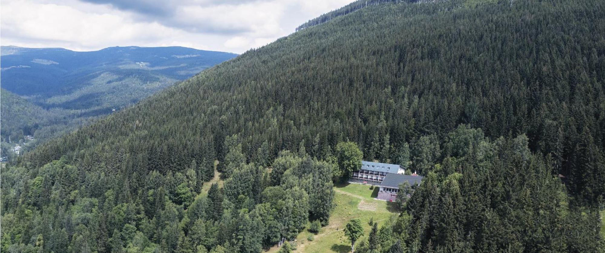Hotel Horni Pramen Špindlerŭv Mlýn Екстериор снимка